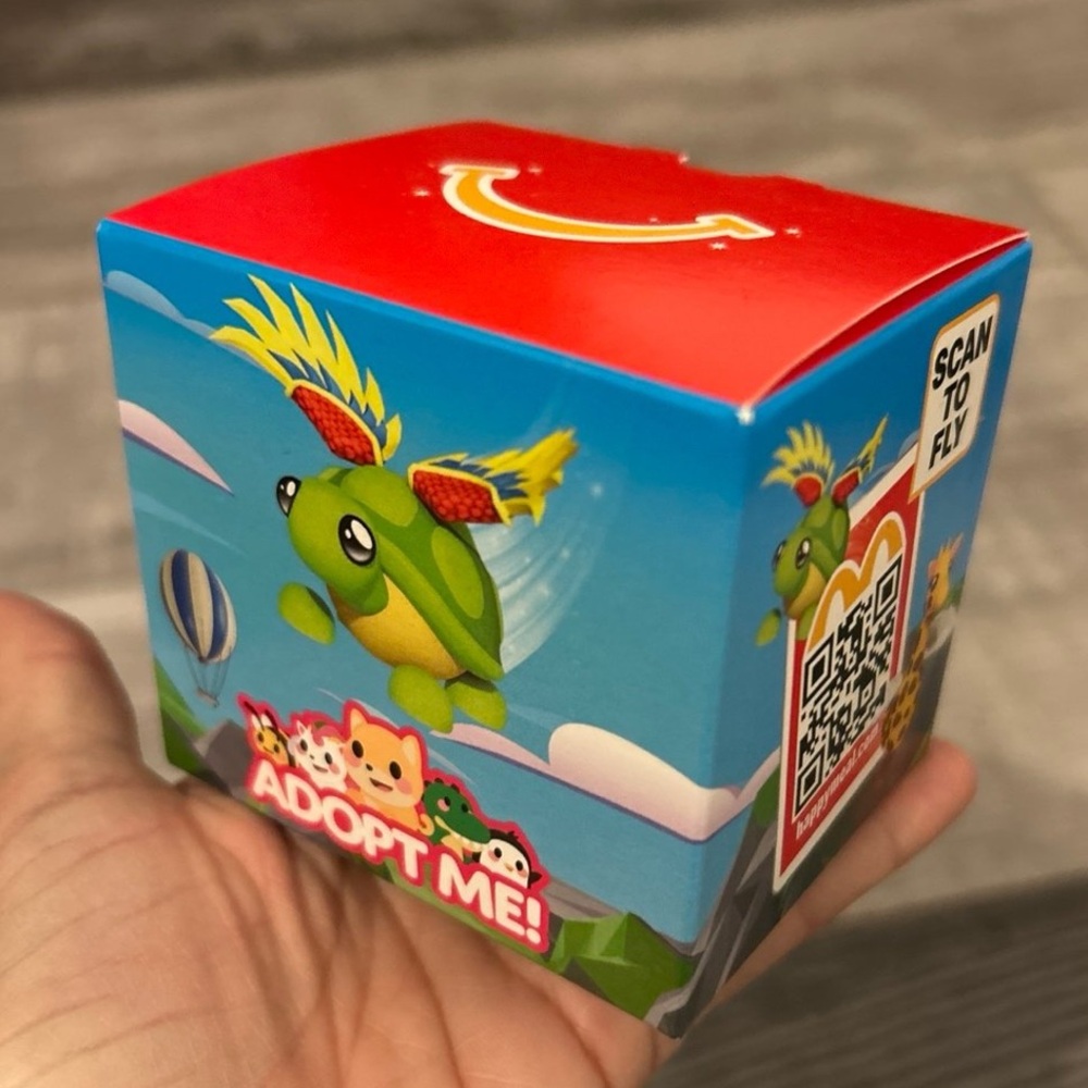 NWT - MCDONALD’S Happy Meal Toy from ITALY 🇮🇹